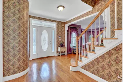 6 Patricks Way, Saint James, NY 11780 - Photo 2