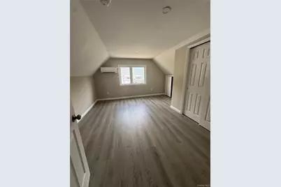 102 Mountaindale Road, Yonkers, NY 10710 - Photo 12
