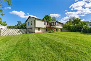7 Roxbury Ct, Chestnut Ridge, NY 10977 - Photo 22