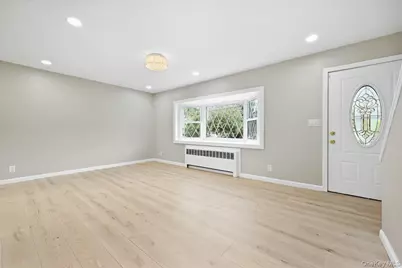 161 Stokes Avenue, Freeport, NY 11520 - Photo 4