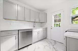 161 Stokes Ave, Freeport, NY 11520 - Photo 10