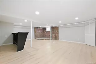 161 Stokes Ave, Freeport, NY 11520 - Photo 28