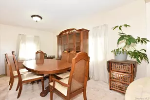 403 Oak St, Copiague, NY 11726 - Photo 8