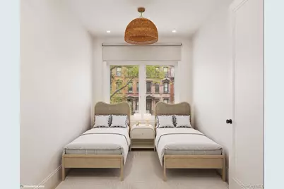233 Vernon Avenue, Brooklyn, NY 11206 - Photo 18