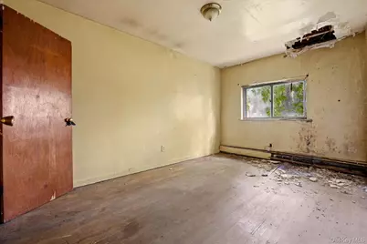 3768 Laconia Avenue, Bronx, NY 10469 - Photo 8