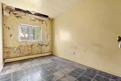 3768 Laconia Avenue, Bronx, NY 10469 - Photo 10