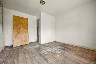 3768 Laconia Avenue, Bronx, NY 10469 - Photo 4
