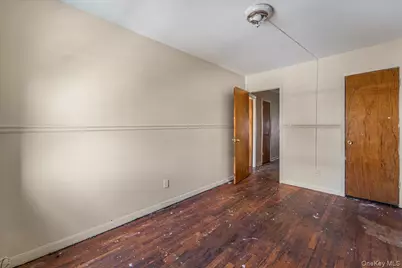 5915 Xenia Street, Corona, NY 11368 - Photo 22