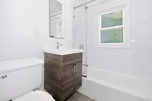 48 Robertson Ave, White Plains, NY 10606 - Photo 14