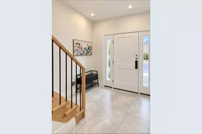 344 Bayview Avenue, Inwood, NY 11096 - Photo 2