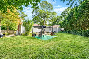 78 E 17th St, Huntington Station, NY 11746 - Photo 24