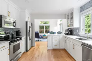 37 Barnes Ave, East Hampton, NY 11937 - Photo 14