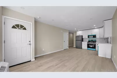 957 E 229th Street, Bronx, NY 10466 - Photo 12