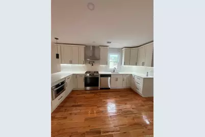 18 Sportsmans Avenue, Freeport, NY 11520 - Photo 10