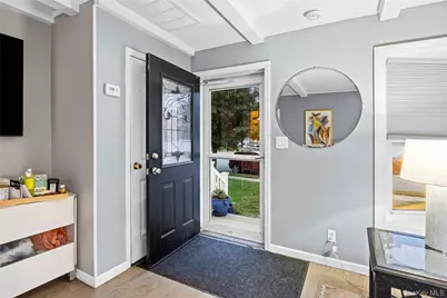 28 Willow Drive, Massapequa Park, NY 11762 - Photo 4