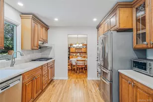 554 Wheeler Rd, Hauppauge, NY 11788 - Photo 10