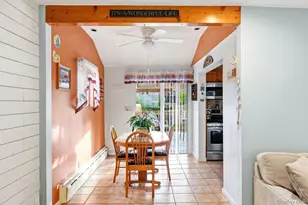 121 N Delaware Ave, Lindenhurst, NY 11757 - Photo 12