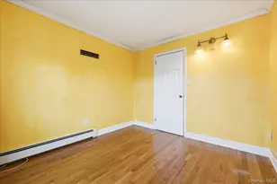 439 39th St, Lindenhurst, NY 11757 - Photo 22