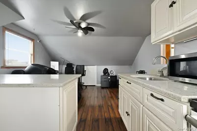 439 39th Street, Lindenhurst, NY 11757 - Photo 28