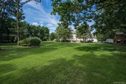 6 Maize Court, Melville, NY 11747 - Photo 34