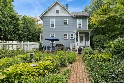 248 Glen Avenue, Sea Cliff, NY 11579 - Photo 32