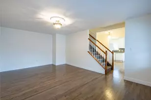21 Marwood Rd N, Port Washington, NY 11050 - Photo 8