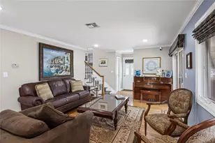 2056 Ellen Dr, Merrick, NY 11566 - Photo 8