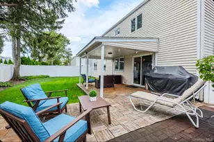 2056 Ellen Dr, Merrick, NY 11566 - Photo 42