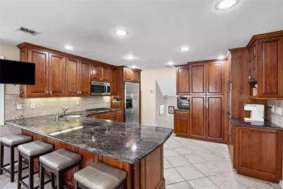 2056 Ellen Drive, Merrick, NY 11566 - Photo 18