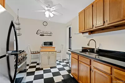 2271 Knapp Street #5D, Brooklyn, NY 11229 - Photo 10
