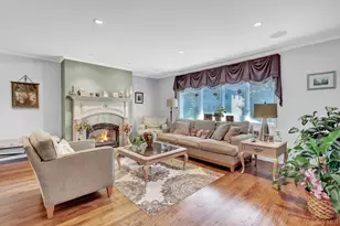 506 Nassau Pl, Garden City, NY 11530 - Photo 6