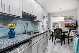 705 Alden Ct, Saint James, NY 11780 - Photo 18