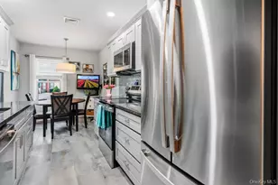 705 Alden Ct, Saint James, NY 11780 - Photo 14