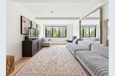 533 E 12th Street #5B, New York, NY 10009 - Photo 6