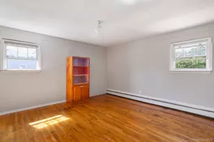42 Ludlow Wy, Oakdale, NY 11769 - Photo 18