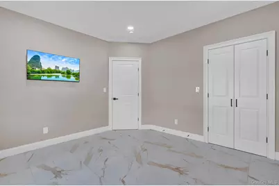 129 Tardy Lane S, Wantagh, NY 11793 - Photo 16