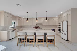 129 Tardy Ln S, Wantagh, NY 11793 - Photo 6