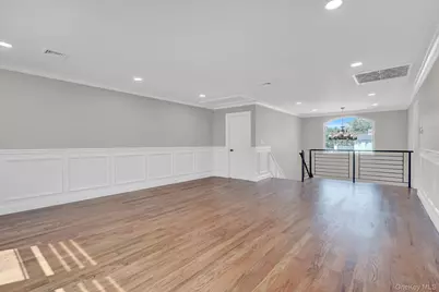 129 Tardy Lane S, Wantagh, NY 11793 - Photo 20