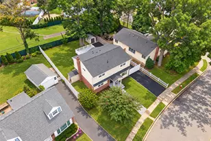 58 Willets Dr, Syosset, NY 11791 - Photo 24
