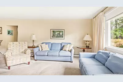 80 Evergreen Lane, Patchogue, NY 11772 - Photo 4