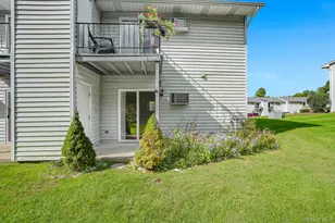 8 Ivy Ct, Fishkill, NY 12524 - Photo 20