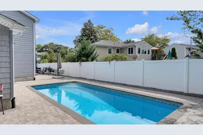 148 Wyandanch Avenue, Babylon, NY 11702 - Photo 32