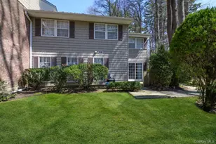 2 Woodtree Dr, Woodbury, NY 11797 - Photo 2