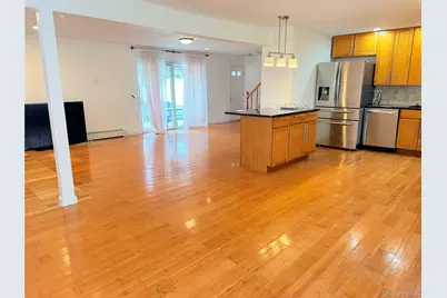 4 Carriage Ln, Baldwin, NY 11756 - Photo 14