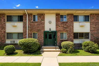 2439 Union Boulevard #3A, Islip, NY 11751 - Photo 1
