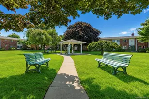2439 Union Blvd, Islip, NY 11751 - Photo 20