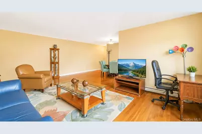 2439 Union Boulevard #3A, Islip, NY 11751 - Photo 6