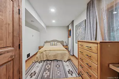 380 Long Ridge Road, Pound Ridge, NY 10576 - Photo 22