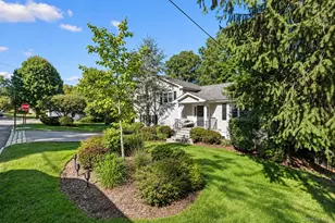 21 Sherbrooke Rd, Hartsdale, NY 10530 - Photo 2