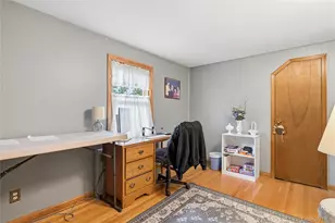 25 E Willow St, Beacon, NY 12508 - Photo 18